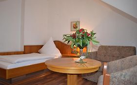 Hotel Garni Zum Dorfbrunnen